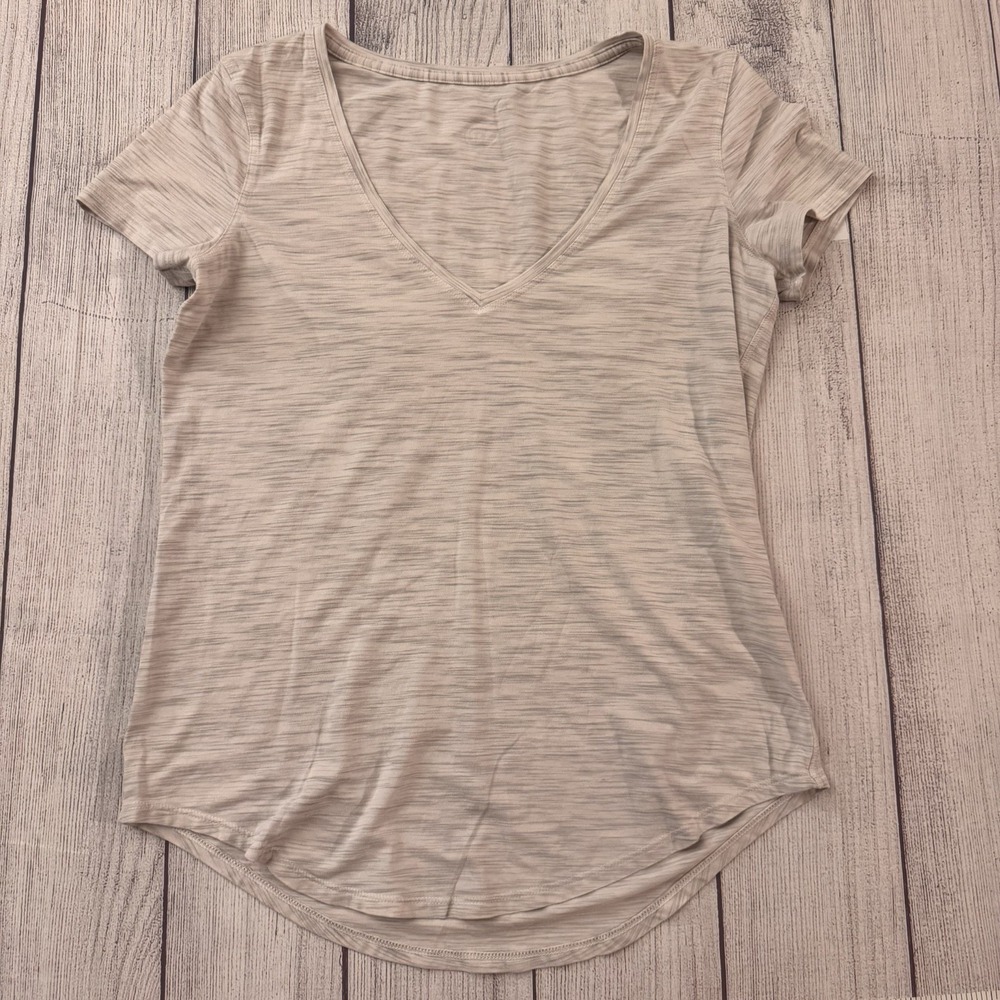 Lululemon Love Tee V-Neck Short Sleeve Shirt Heathered Light Gray Size 8